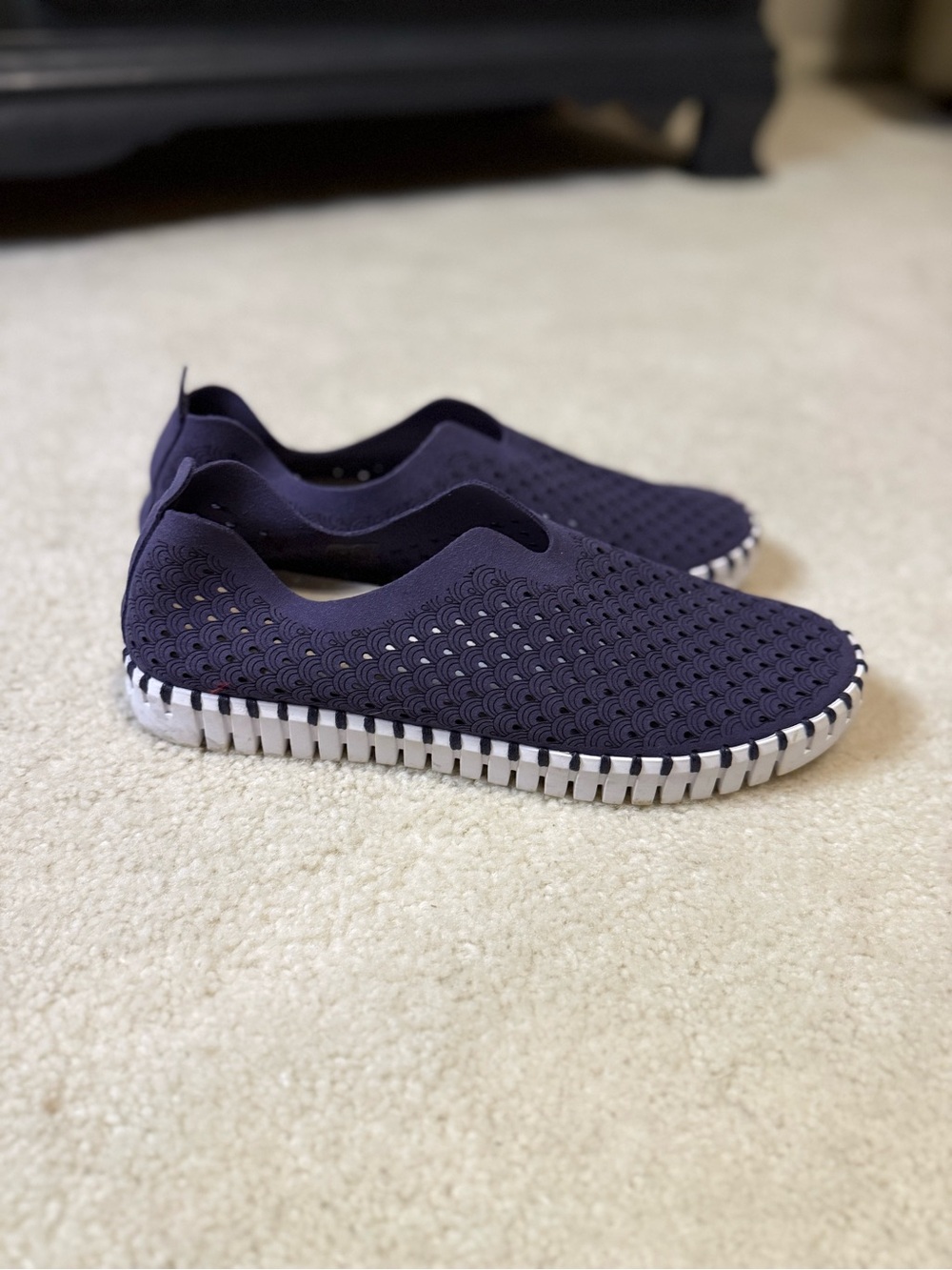 Ilse Jacobsen Women’s Navy Slip-On Sneakers - Picture 4 of 8
